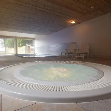 With Pool Near Park And Area Casa vacanze Xhoffraix
